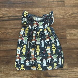 9-12 months old Star Wars dress, lightly used no stains or wear or tear.